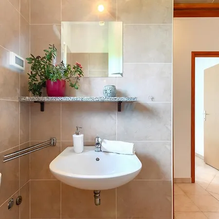 Martina Apartamento *