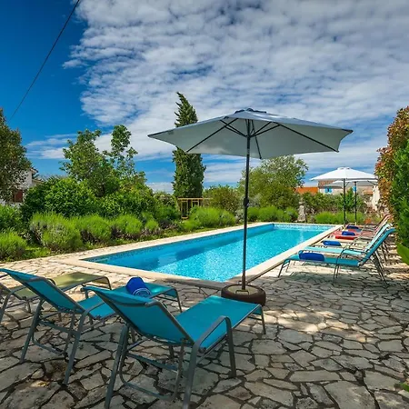 Martina Appartement *